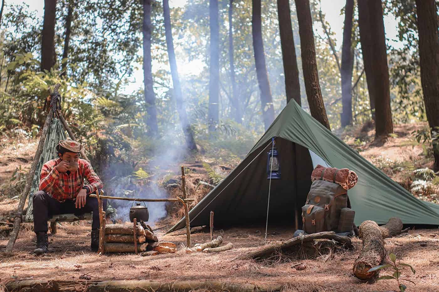 You are currently viewing Hiking and Happiness In The Digital World